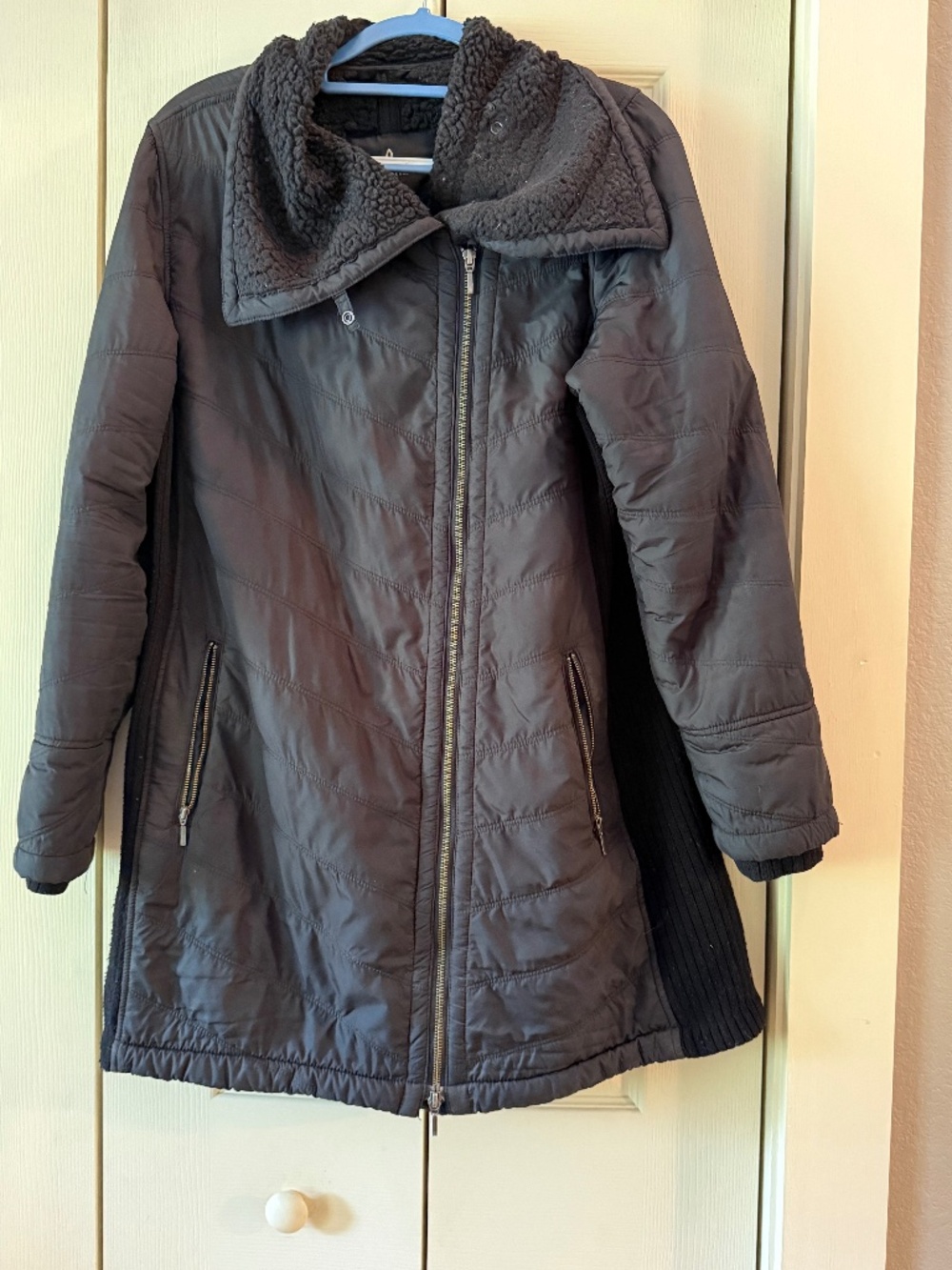 prAna Black Quilted Sherpa-Lined Coat Size L